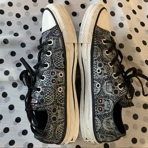 SKULL 💀 Print Converse Chuck Taylor All Star Low Top Sneakers